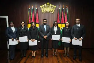 President urges new puisne judges to uphold judicial independence