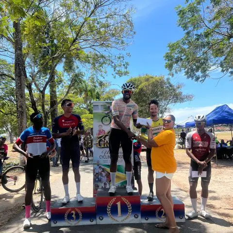 Alanzo Greaves Cycling Classic: Experienced John powers past Leung in thrilling National Park sprint finish