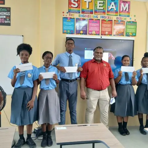 Diamond Secondary students get small business monetary awards