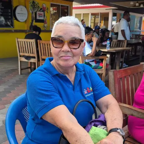Decades after missing Queen Elizabeth, Pauline gets her royal moment