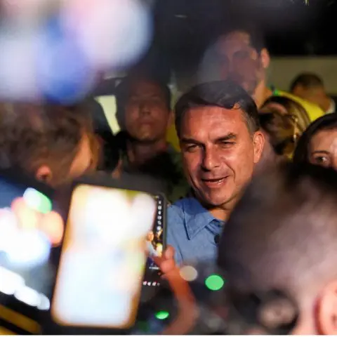 Bolsonaro wins endorsements from right-wing rivals for Brazil election runoff