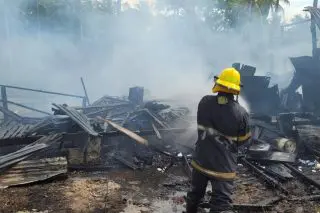 House destroyed by fire in Plum Park