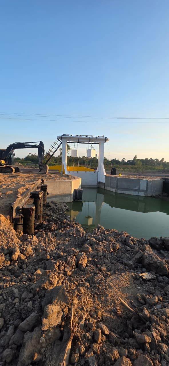 m sluice completed at Buses Lust
