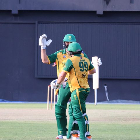 IMC Masters O40s World Cup: Reeves’ 29-ball blitz rescues South Africa in Providence thriller