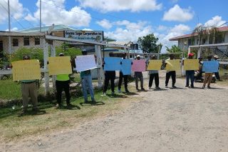 Sugar workers picket over savings withheld by GuySuCo