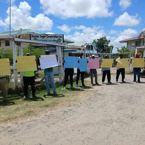 Sugar workers picket over savings withheld by GuySuCo