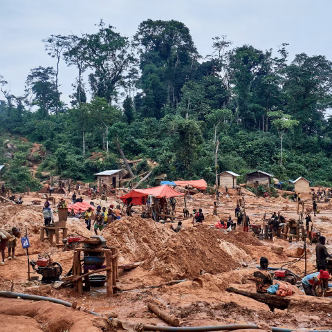 Gold smuggling funds Islamic State-linked insurgency in eastern Congo, report says