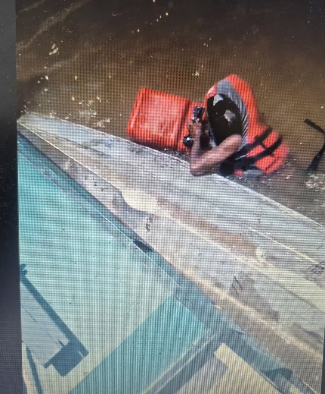 Mazaruni prison officers save miner after boat mishap