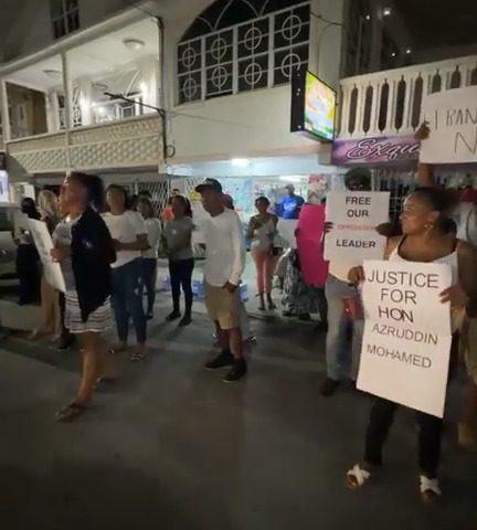 Lawyer questions Mohamed’s detention ahead of court appearance